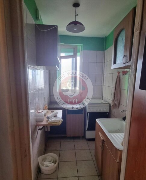 Rahova, apartament 3 camere, 40 mp, semidecomandat, B8910.